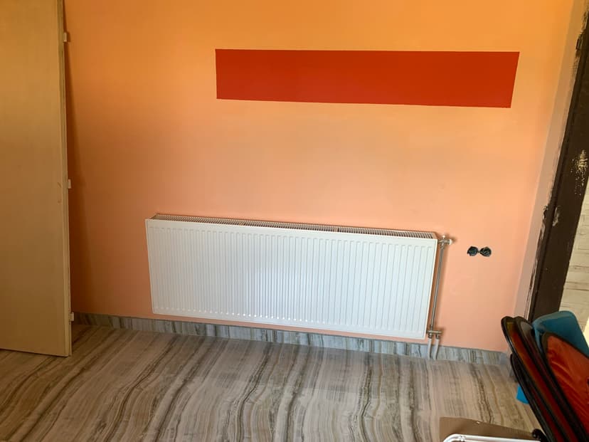 Új acéllemez radiátor felszerelése